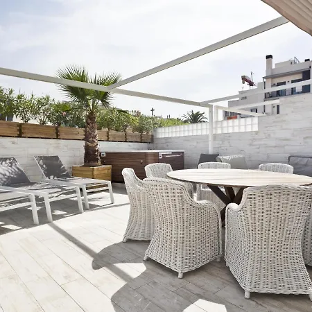 Sitges Spaces Mediterranean Apartments 4 Bedroom, 4 Bathroom, Huge Terrace, Jacuzzi- Sleeps 9 Exterior foto
