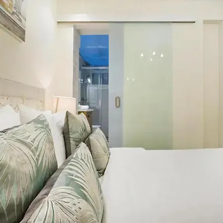 Sitges Spaces Mediterranean Apartments 4 Bedroom, 4 Bathroom, Huge Terrace, Jacuzzi- Sleeps 9 Exterior foto